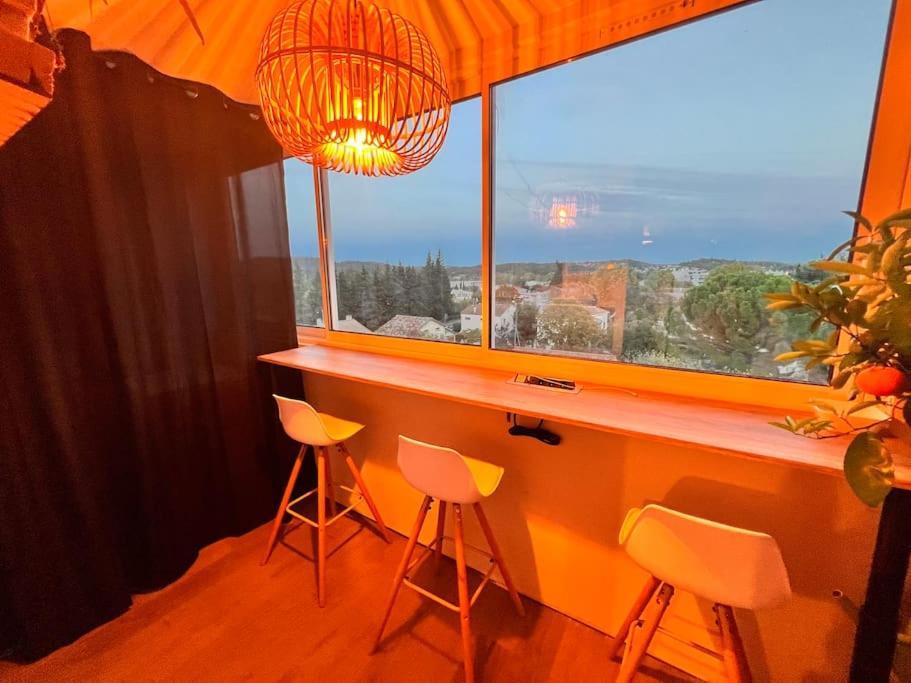 בריניול Appartement, 3 Chambres, Vue Panoramique, Parking, Acces Ville מראה חיצוני תמונה
