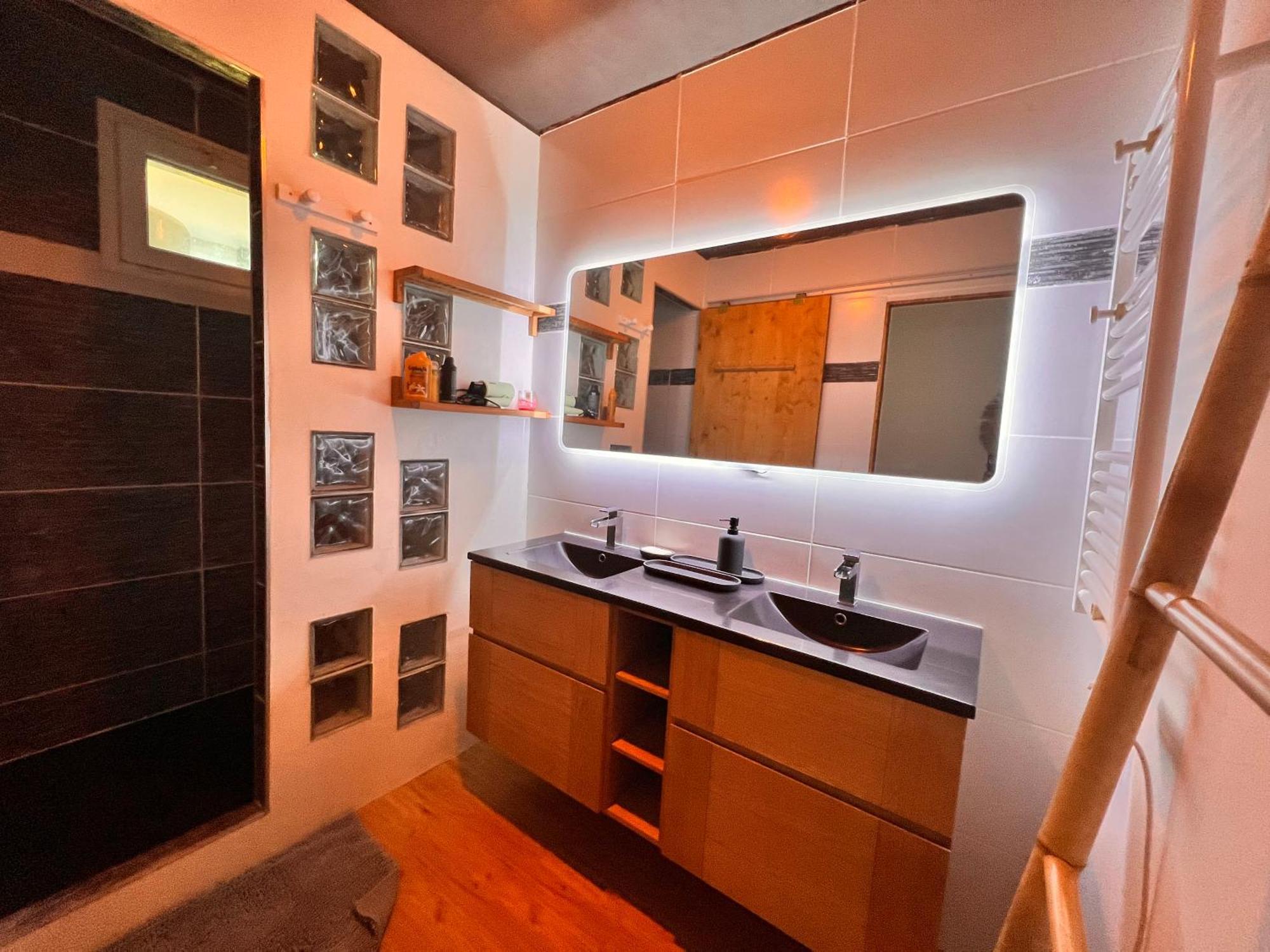 בריניול Appartement, 3 Chambres, Vue Panoramique, Parking, Acces Ville מראה חיצוני תמונה